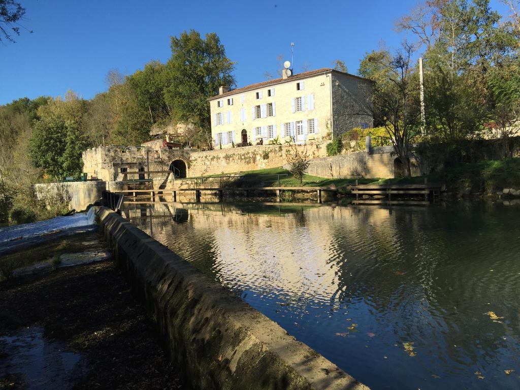 Moulin De Bapaumes Panzió Nérac Kültér fotó
